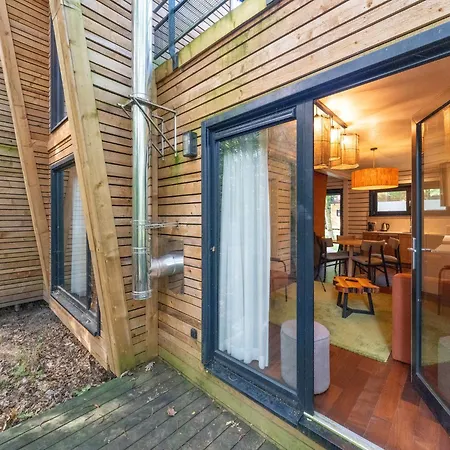 Cozy Forest Escape In Hainaut *